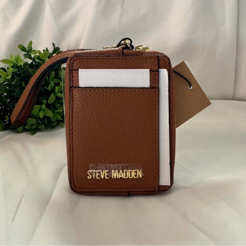 Steve Madden Bpipper Zip Around Card Case Wristlet - True Cognac